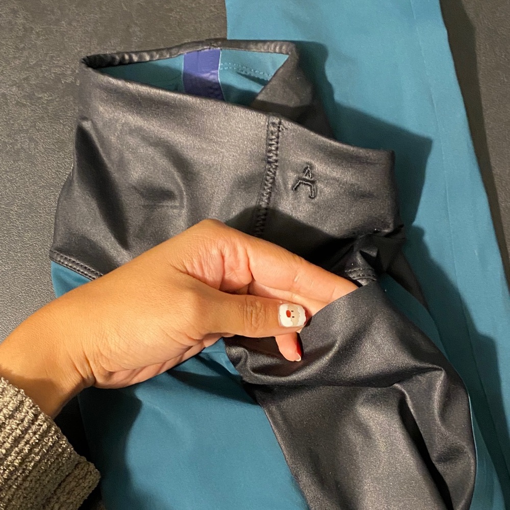 ADAY Teal and Black Leggings - Picture 7 of 7